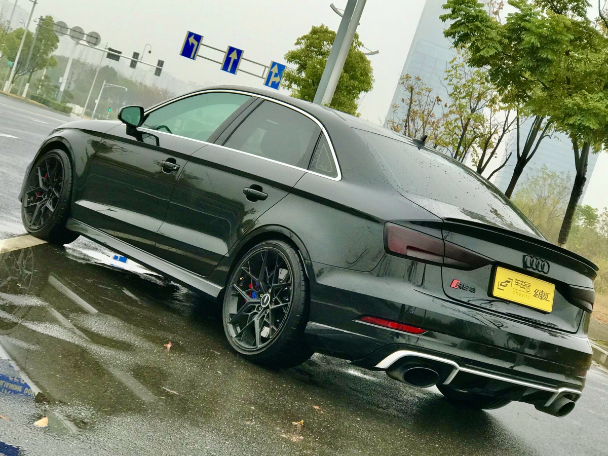 奧迪 奧迪RS 3  2017款 RS 3 2.5T Limousine圖片