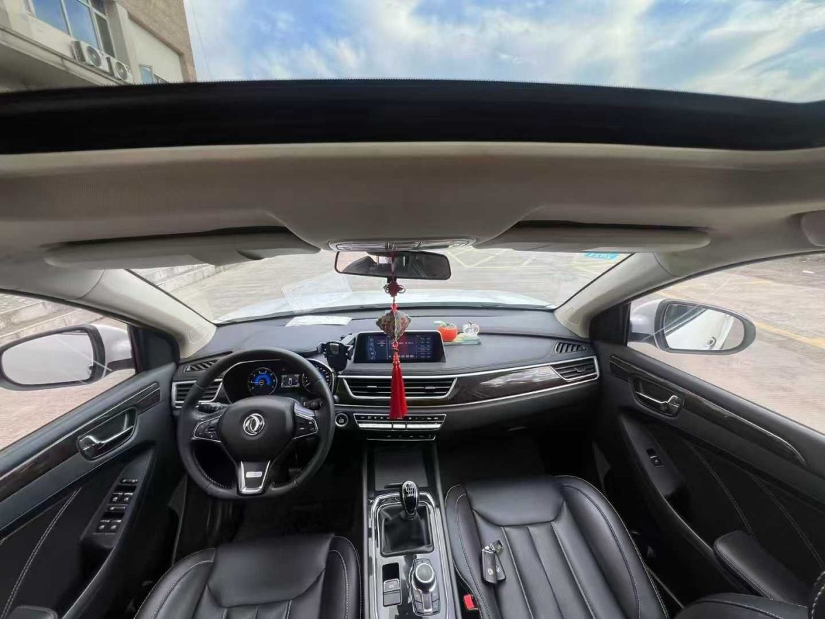 納智捷 優(yōu)6 SUV  2019款 1.6T 新創(chuàng)型圖片