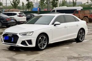 奧迪A4L 奧迪 40 TFSI 時(shí)尚動(dòng)感型