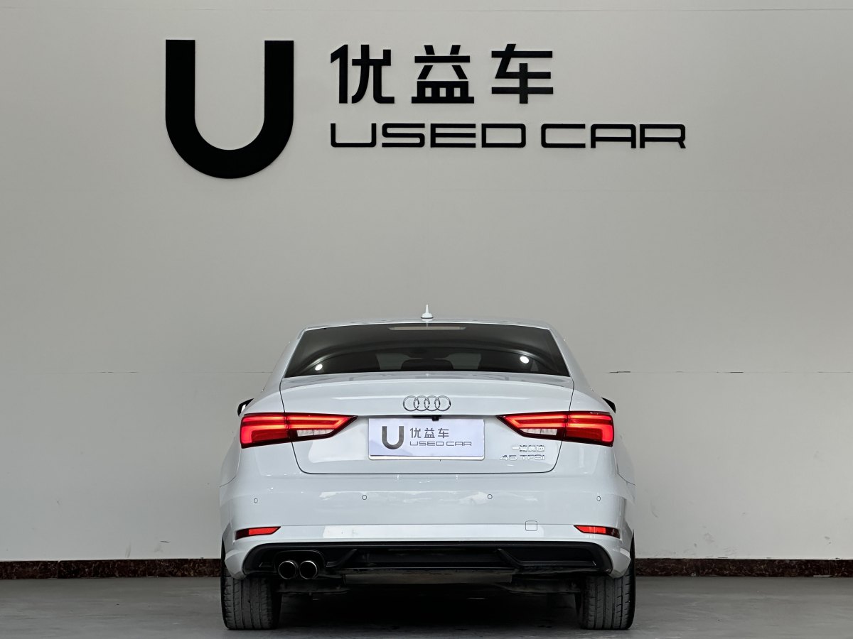 奧迪 奧迪A3  2018款 30周年年型 Limousine 35 TFSI 進取型圖片