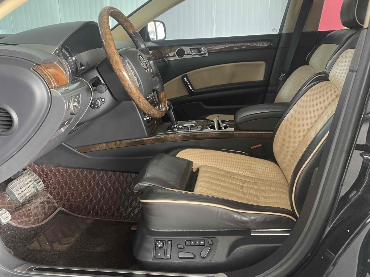 大眾 輝騰  2012款 3.0L 精英定制型圖片