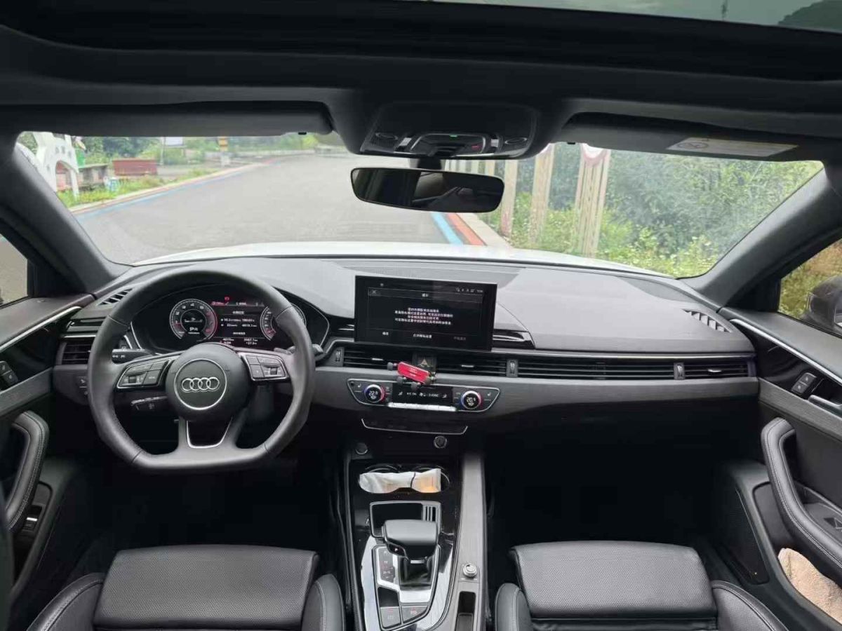 奧迪 奧迪A4L  2023款 35 TFSI 時(shí)尚動(dòng)感型圖片