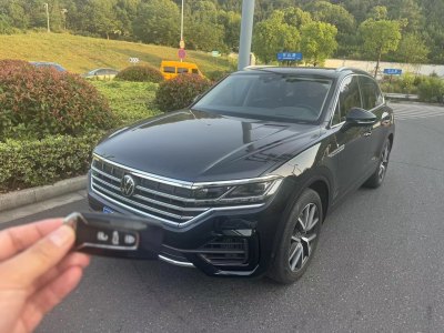 2021年11月 大眾 途銳(進口) 3.0TSI 銳享版 經(jīng)典運動套裝圖片