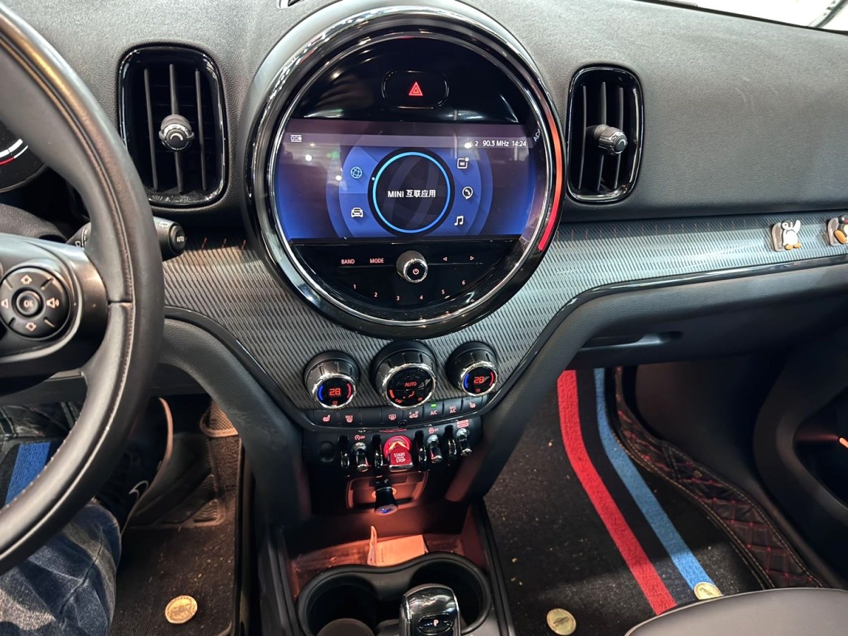 MINI COUNTRYMAN  2021款 1.5T COOPER ALL4 鑒賞家圖片