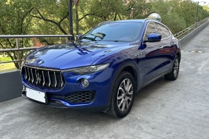 Levante 瑪莎拉蒂  3.0T 350Hp 標(biāo)準(zhǔn)版