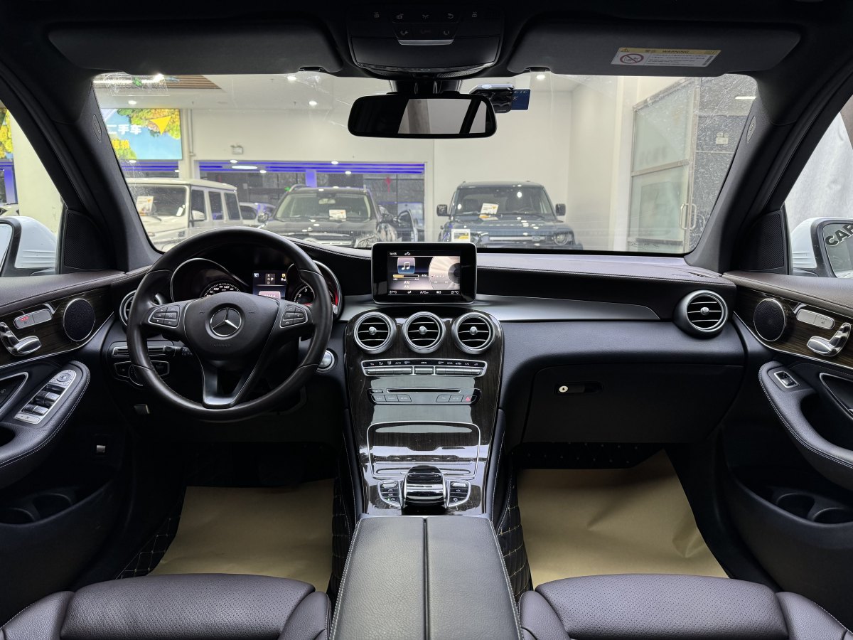 奔馳 奔馳GLC  2019款 GLC 260 4MATIC 動(dòng)感型圖片