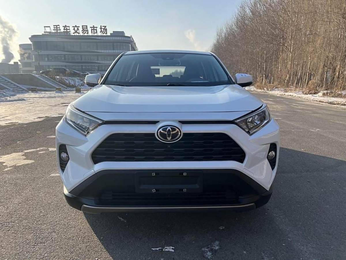 豐田 RAV4榮放  2021款 2.0L CVT四驅(qū)風(fēng)尚PLUS版圖片