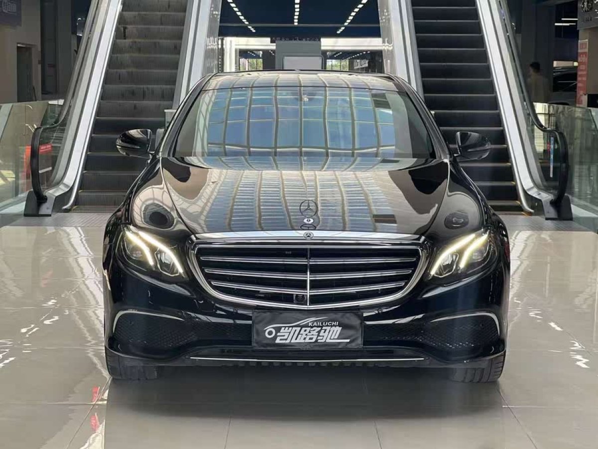 奔馳 奔馳E級(jí)  2019款 改款 E 300 L 豪華型圖片