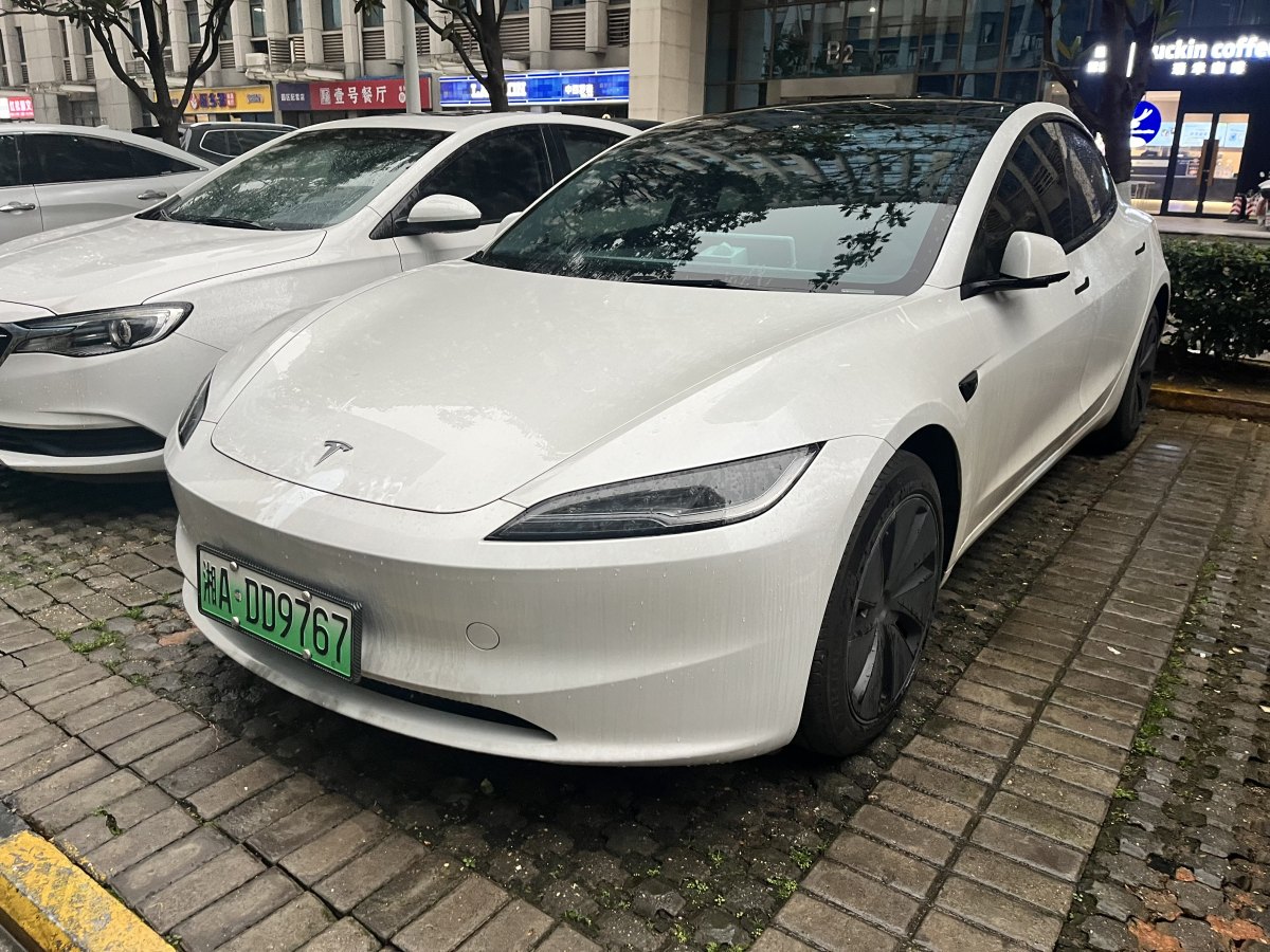 2024年12月特斯拉 Model 3  2023款 煥新版 后輪驅(qū)動