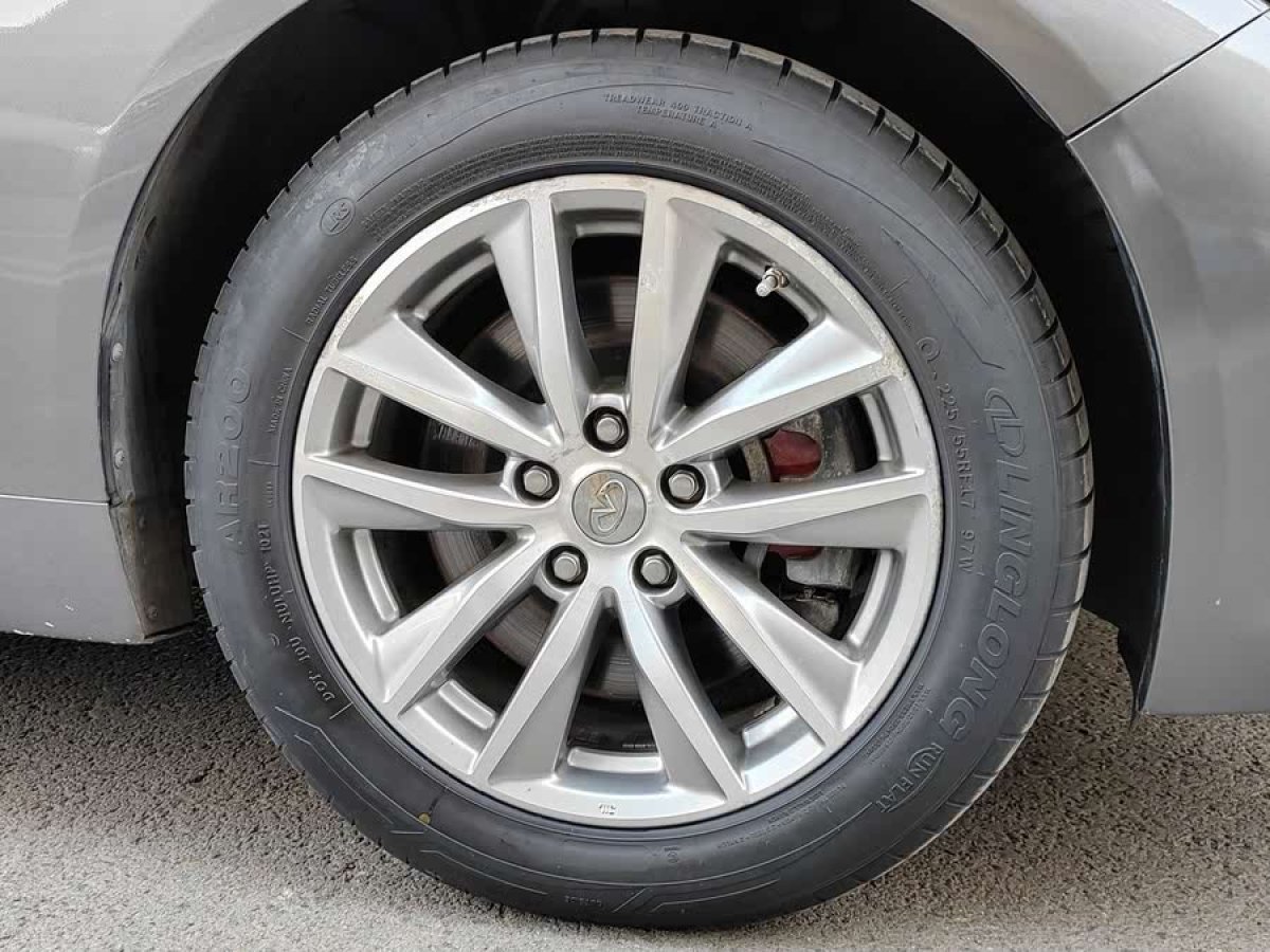 英菲尼迪 Q50L  2015款 2.0T 悅享版圖片
