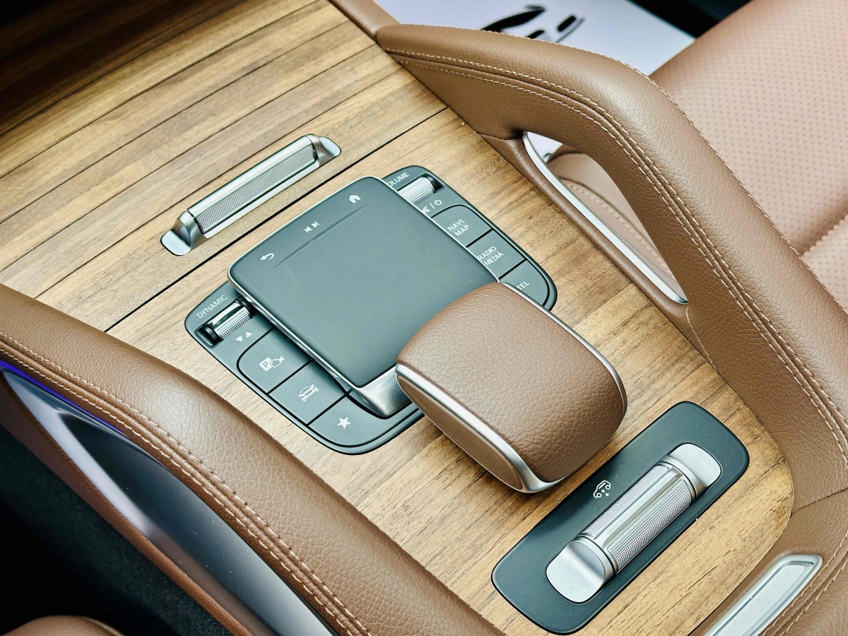 奔馳 奔馳GLE  2024款 GLE 450 4MATIC 時尚型圖片