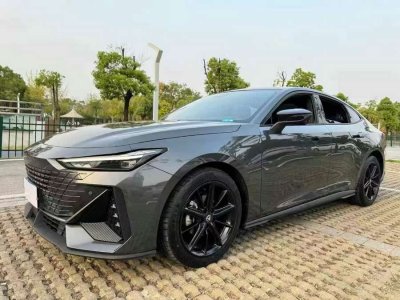 2022年8月 長(zhǎng)安 長(zhǎng)安UNI-V 1.5T 尊貴型圖片