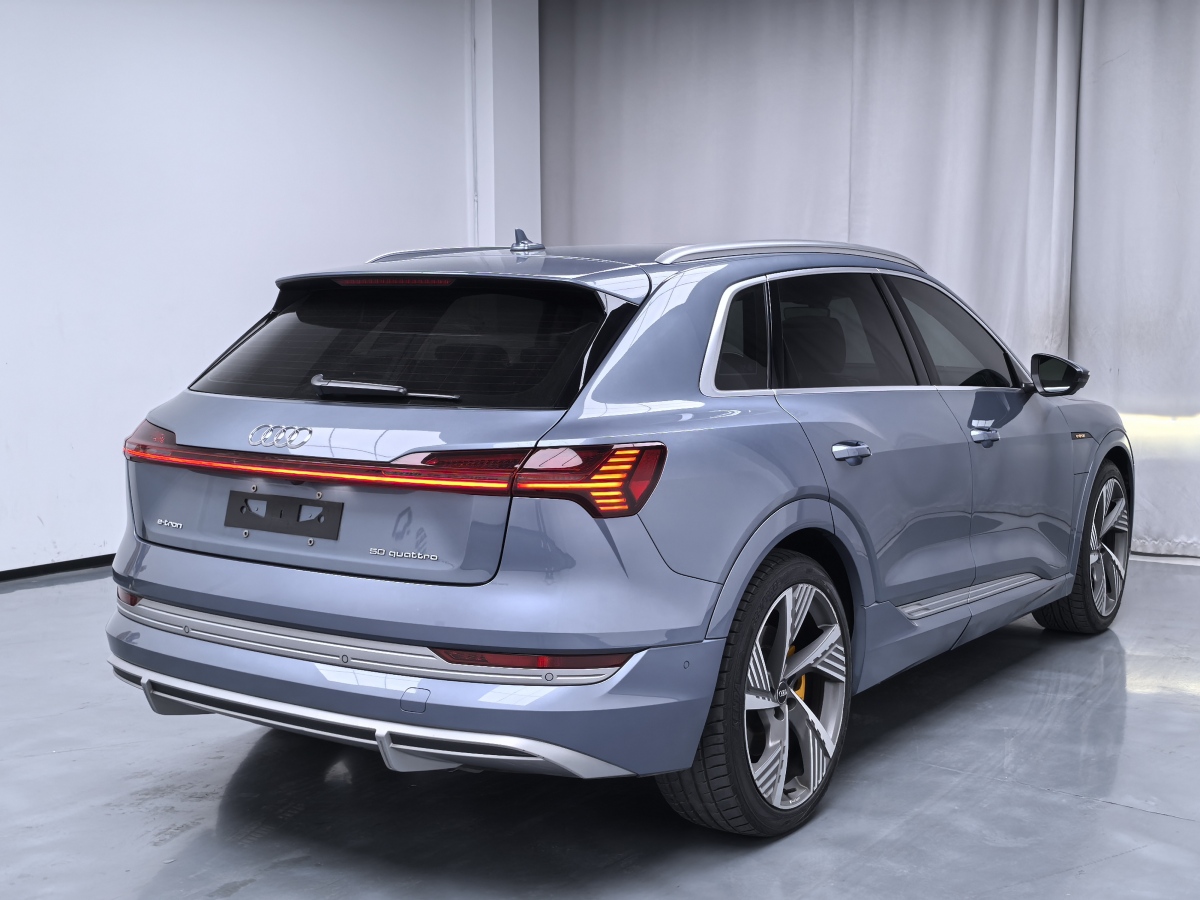 奧迪 奧迪Q4 e-tron  2022款 50 e-tron quattro 先享版圖片