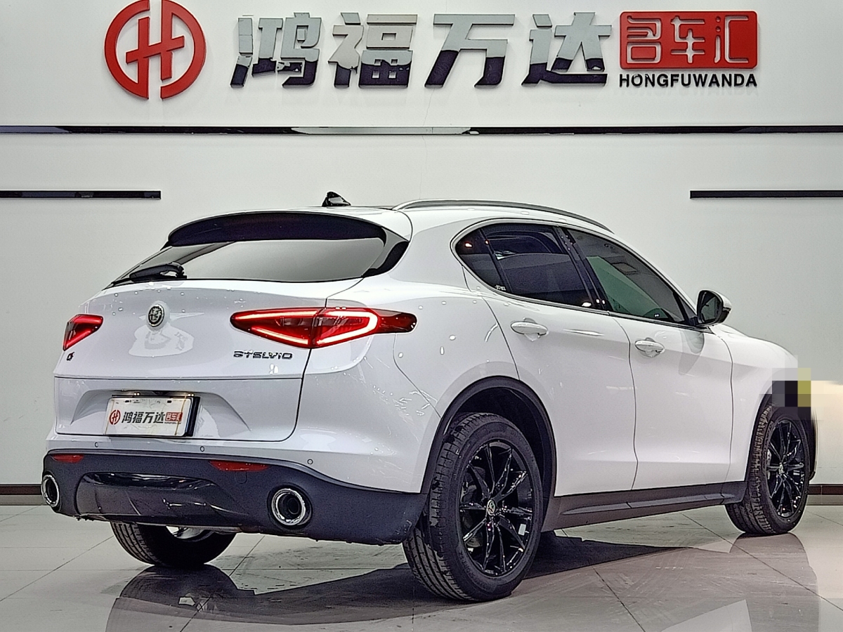 阿爾法·羅密歐 Stelvio  2017款 2.0T 200HP 豪華版圖片