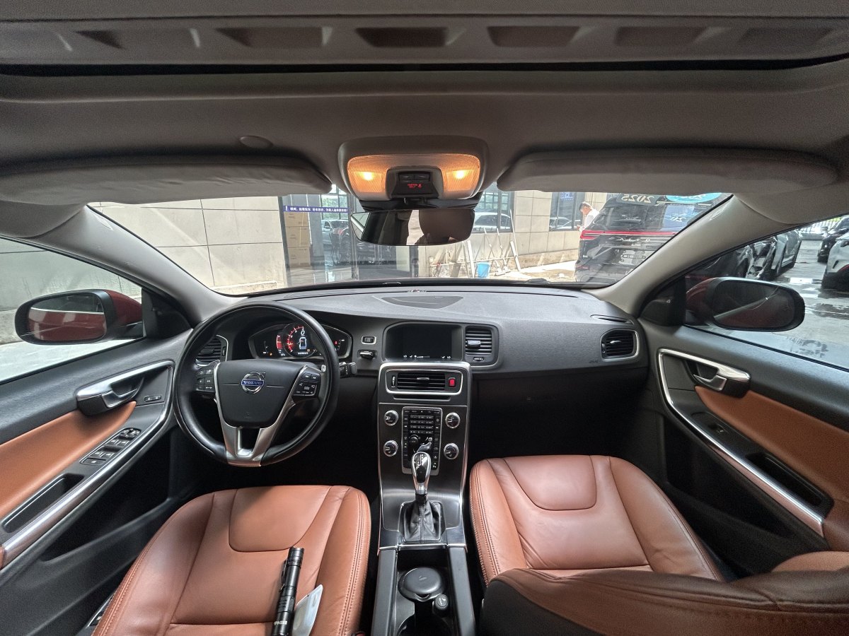 沃爾沃 S60  2015款 L 2.0T T5 智馭版圖片