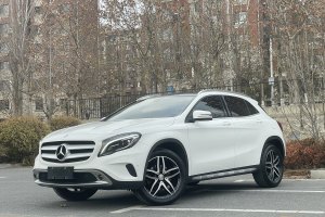 奔驰GLA 奔驰 GLA 220 4MATIC 时尚型