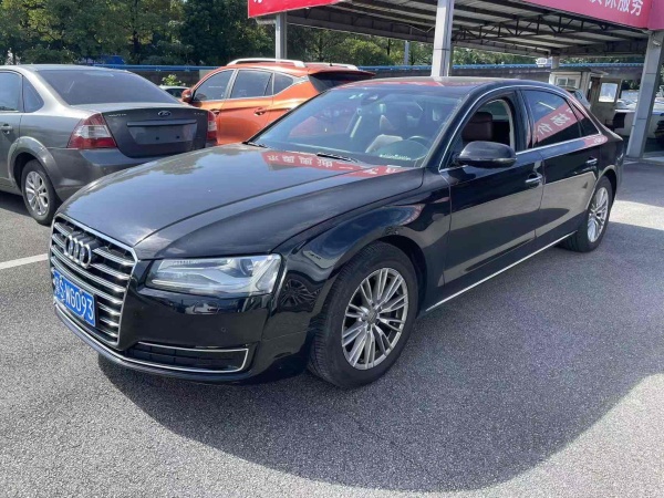 奥迪 奥迪A8  2014款 A8L 45 TFSI quattro舒适型