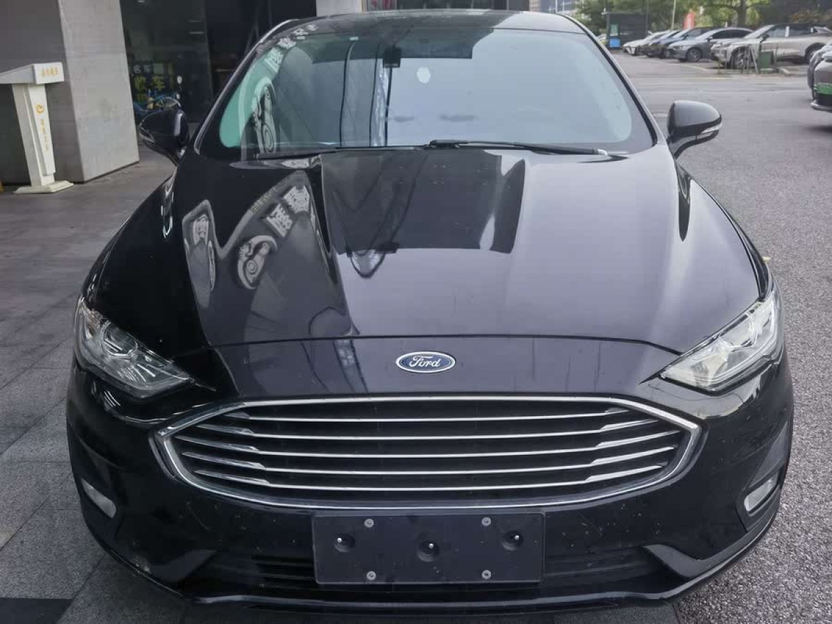 福特 蒙迪歐  2020款 EcoBoost 180 時(shí)尚型圖片
