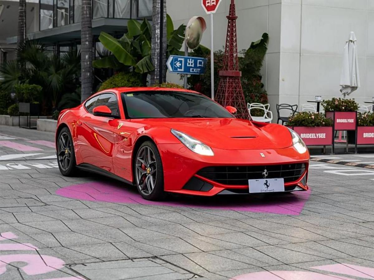 法拉利 F12berlinetta  2013款 6.3L 標(biāo)準(zhǔn)型圖片