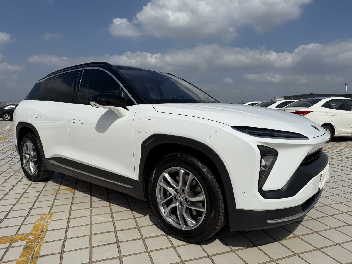 蔚來 ES6  2022款 75kWh 運(yùn)動版圖片