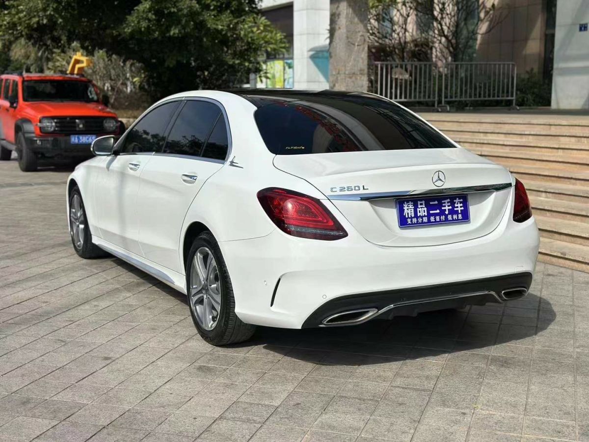 奔馳 奔馳C級(jí)  2019款 C 300 L圖片