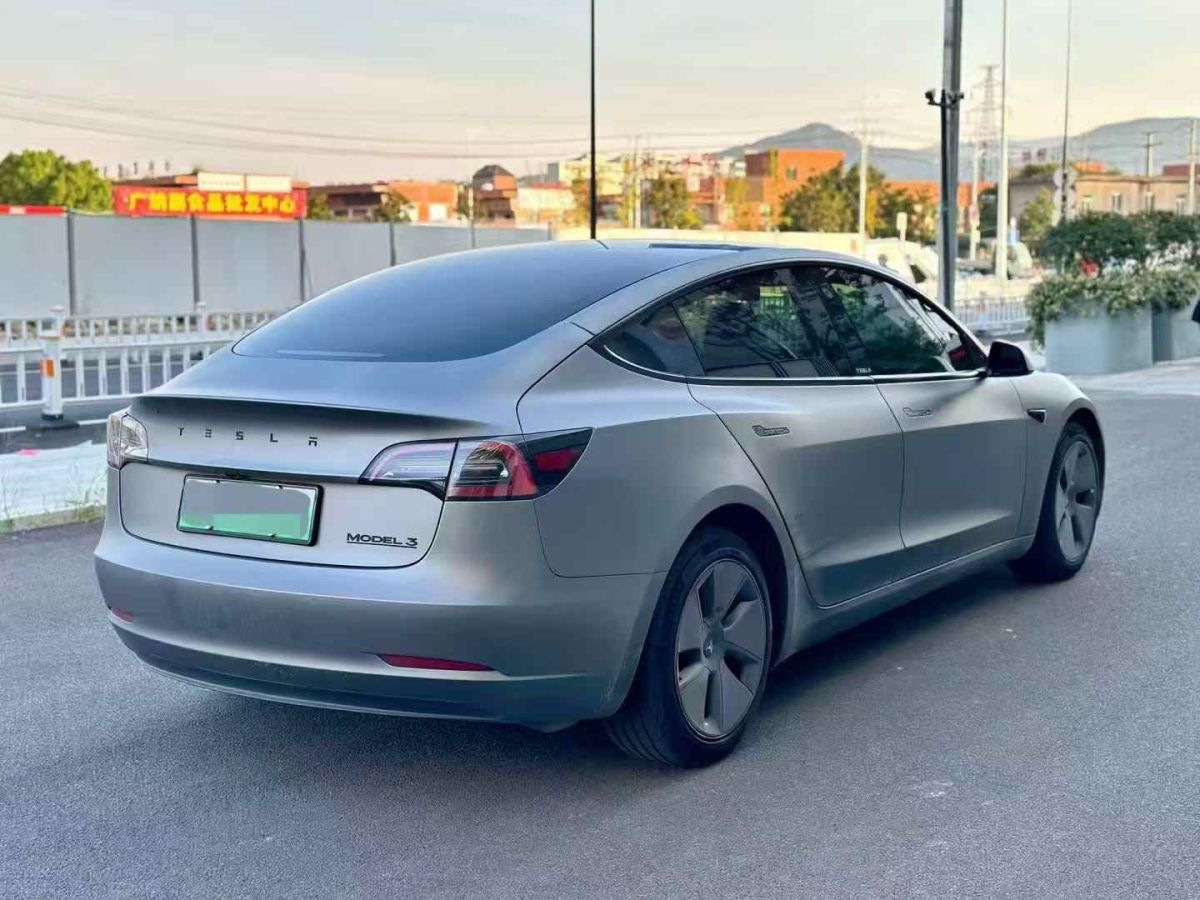 特斯拉 Model S  2023款 三電機(jī)全輪驅(qū)動 Plaid版圖片