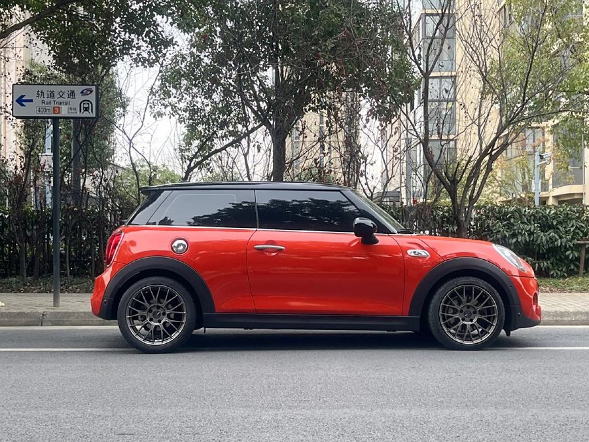 2018年5月MINI CLUBMAN  2018款 2.0T COOPER S 經(jīng)典派