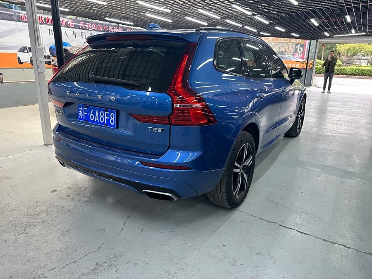 沃爾沃 XC60  2020款 T5 四驅(qū)智遠運動版圖片