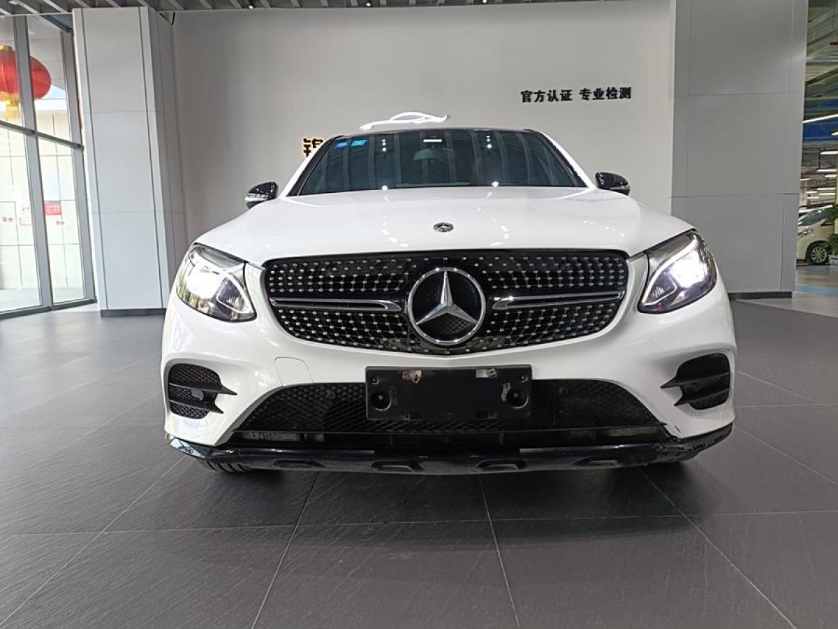 奔馳 奔馳GLC  2023款 GLC 300 4MATIC 轎跑SUV圖片