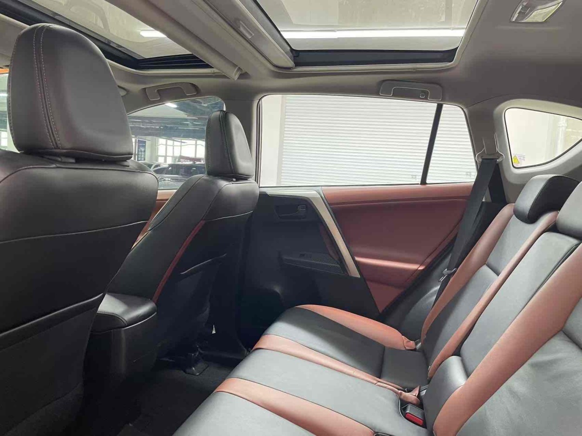 豐田 RAV4榮放  2013款 2.5L 自動(dòng)四驅(qū)精英版圖片