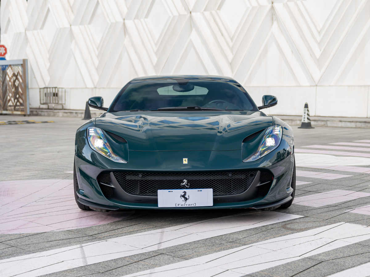 法拉利 812 Superfast  2017款 6.5L 標(biāo)準(zhǔn)型圖片