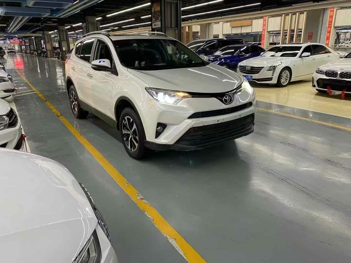 豐田 RAV4榮放  2016款 2.0L CVT兩驅(qū)智尚版圖片