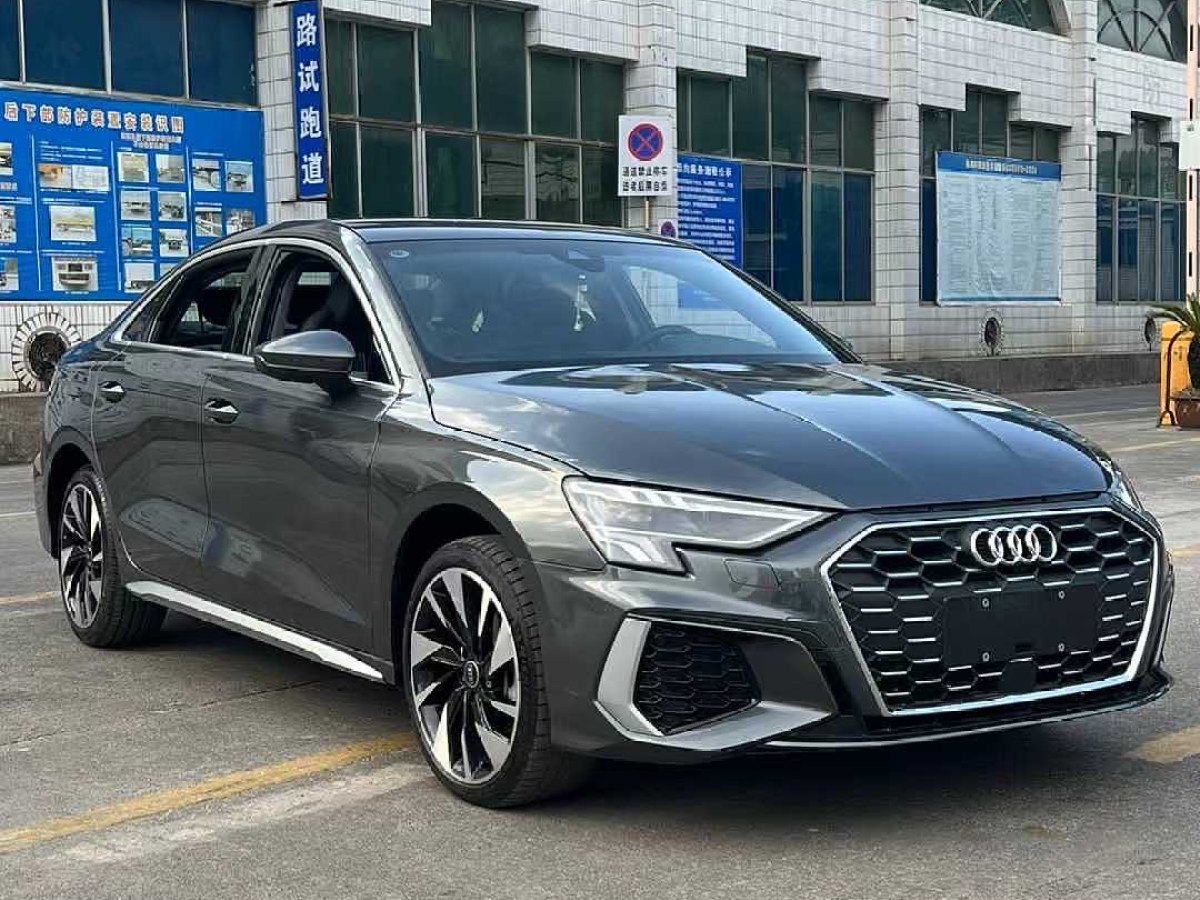 奧迪 奧迪A3  2024款 Sportback 35 TFSI 豪華運動型圖片