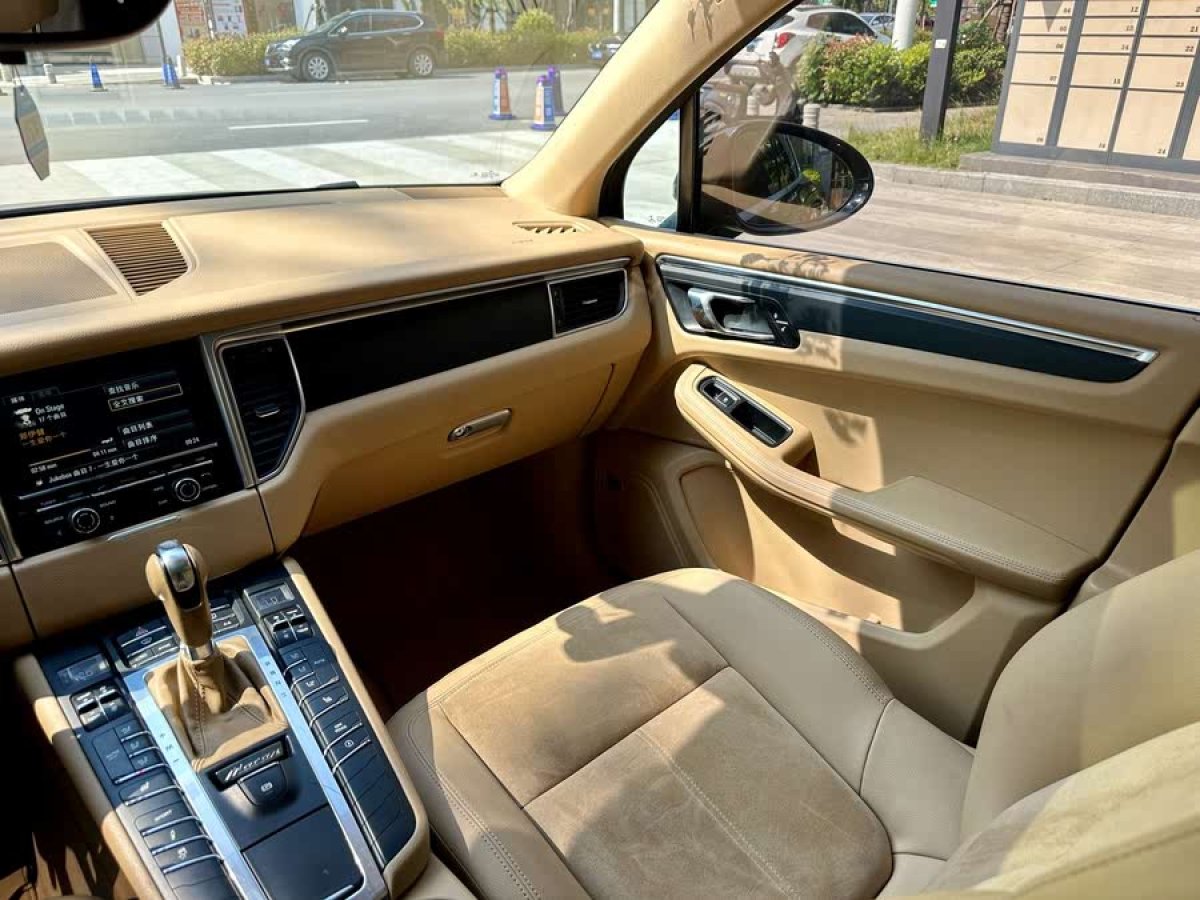 保時(shí)捷 Macan  2014款 Macan 2.0T圖片