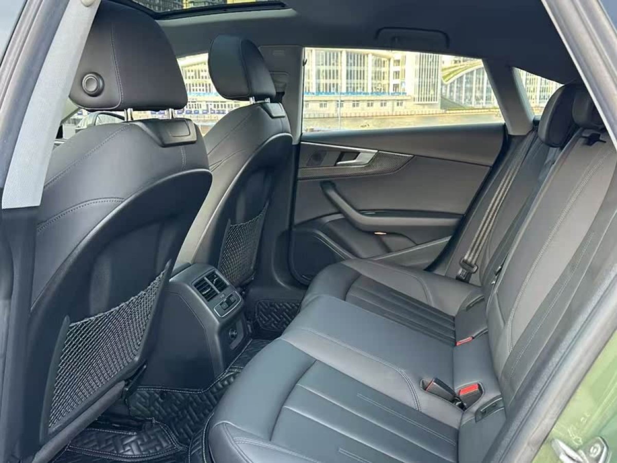 奧迪 奧迪A5  2024款 Sportback 40 TFSI quattro 豪華動(dòng)感型圖片