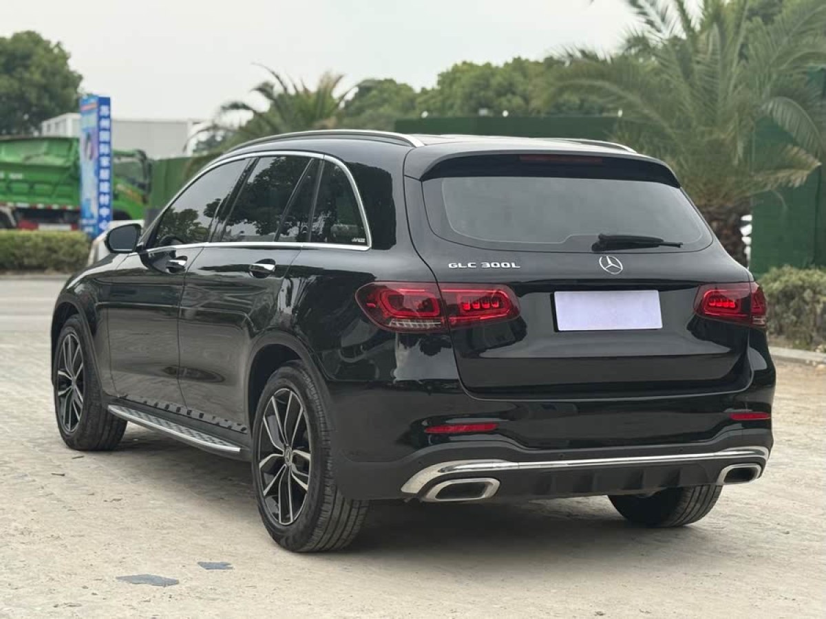 奔馳 奔馳GLC  2018款 改款 GLC 300 4MATIC 動(dòng)感型圖片