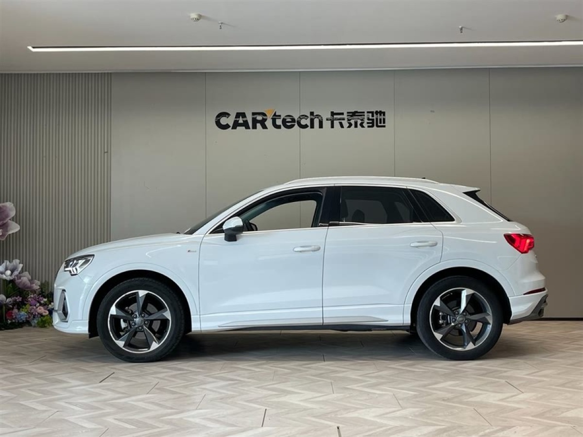 奧迪 奧迪Q3  2020款 35 TFSI 時尚動感型圖片