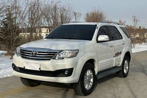 Fortuner 豐田 2.7L 標準版