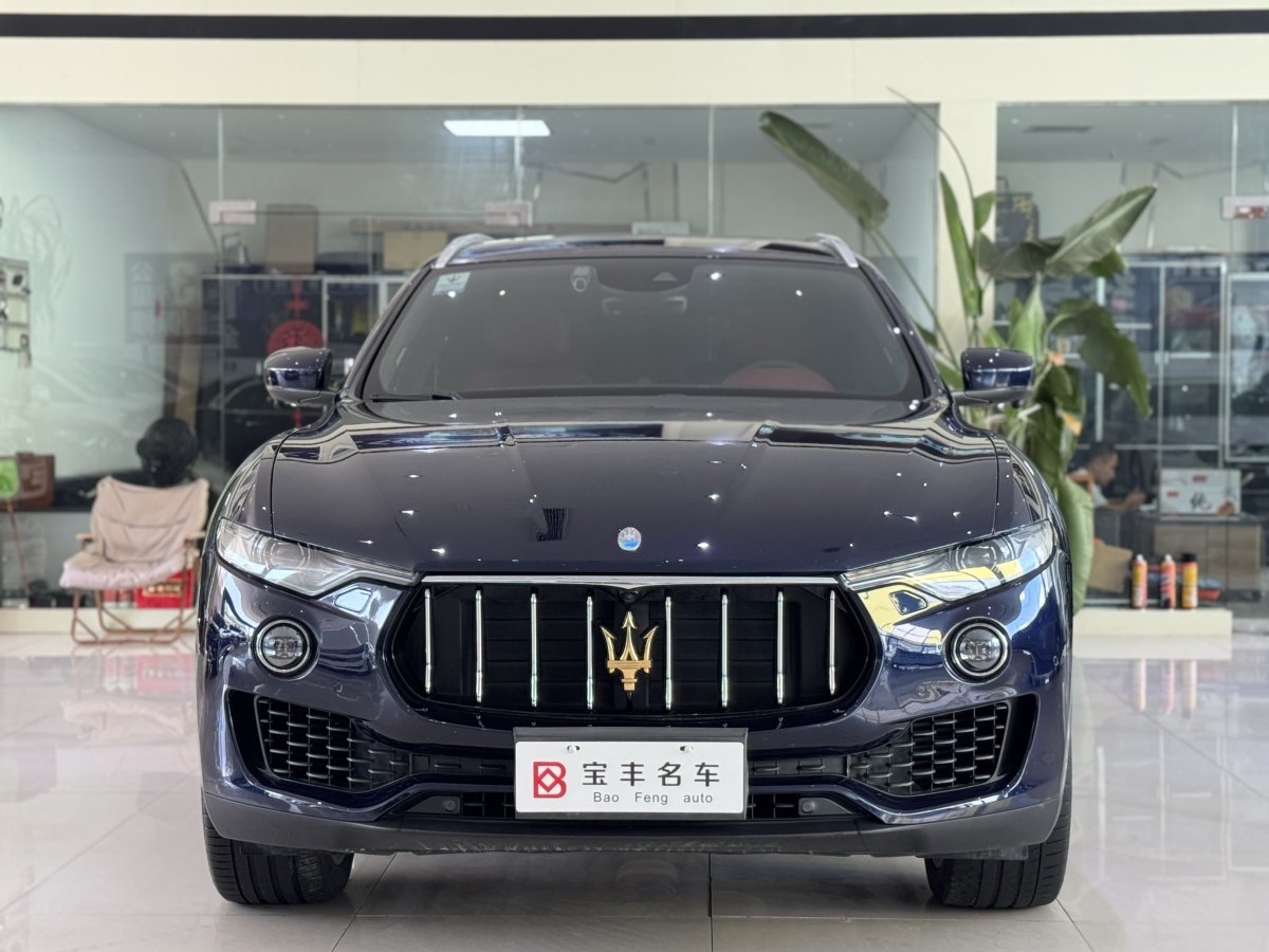 瑪莎拉蒂 Levante  2018款 3.0T 350Hp 標(biāo)準(zhǔn)版圖片