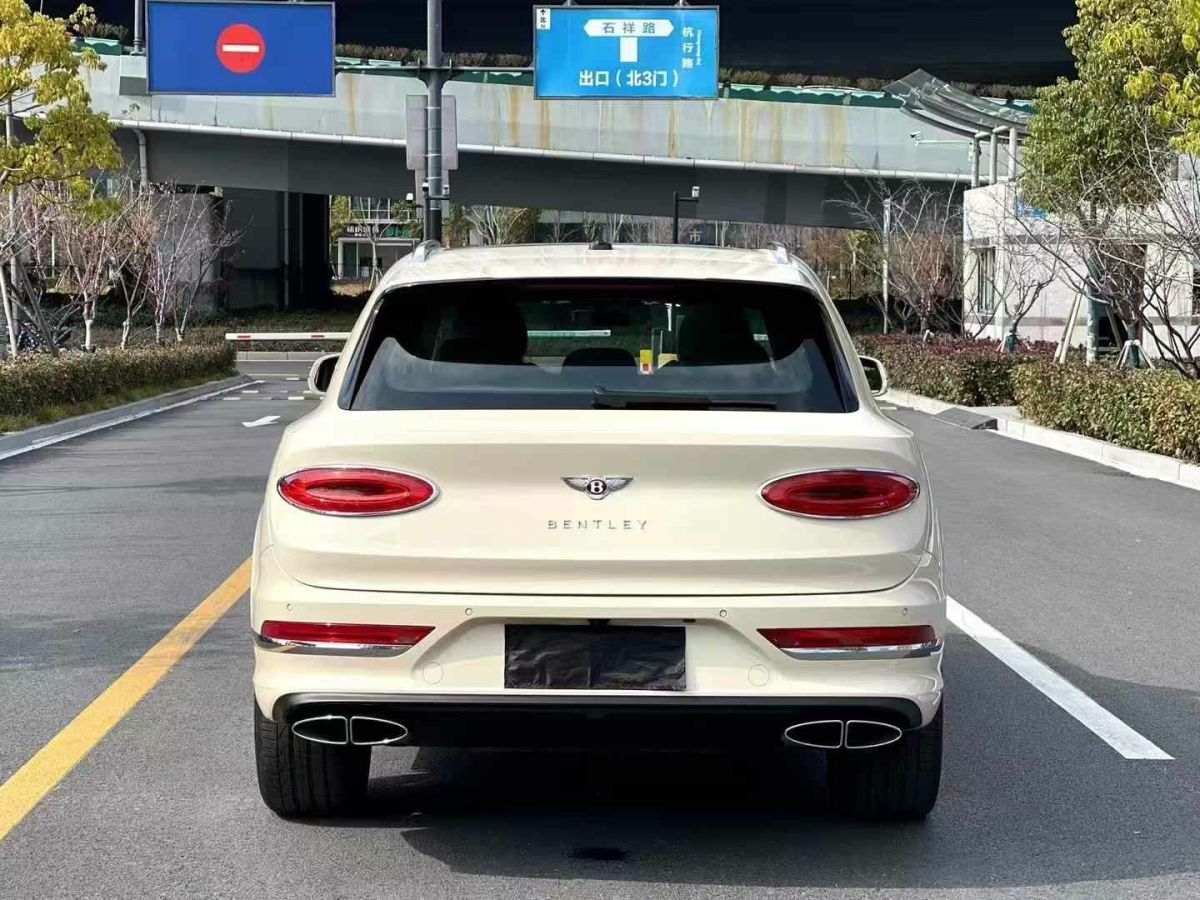 賓利 添越  2022款 4.0T V8圖片