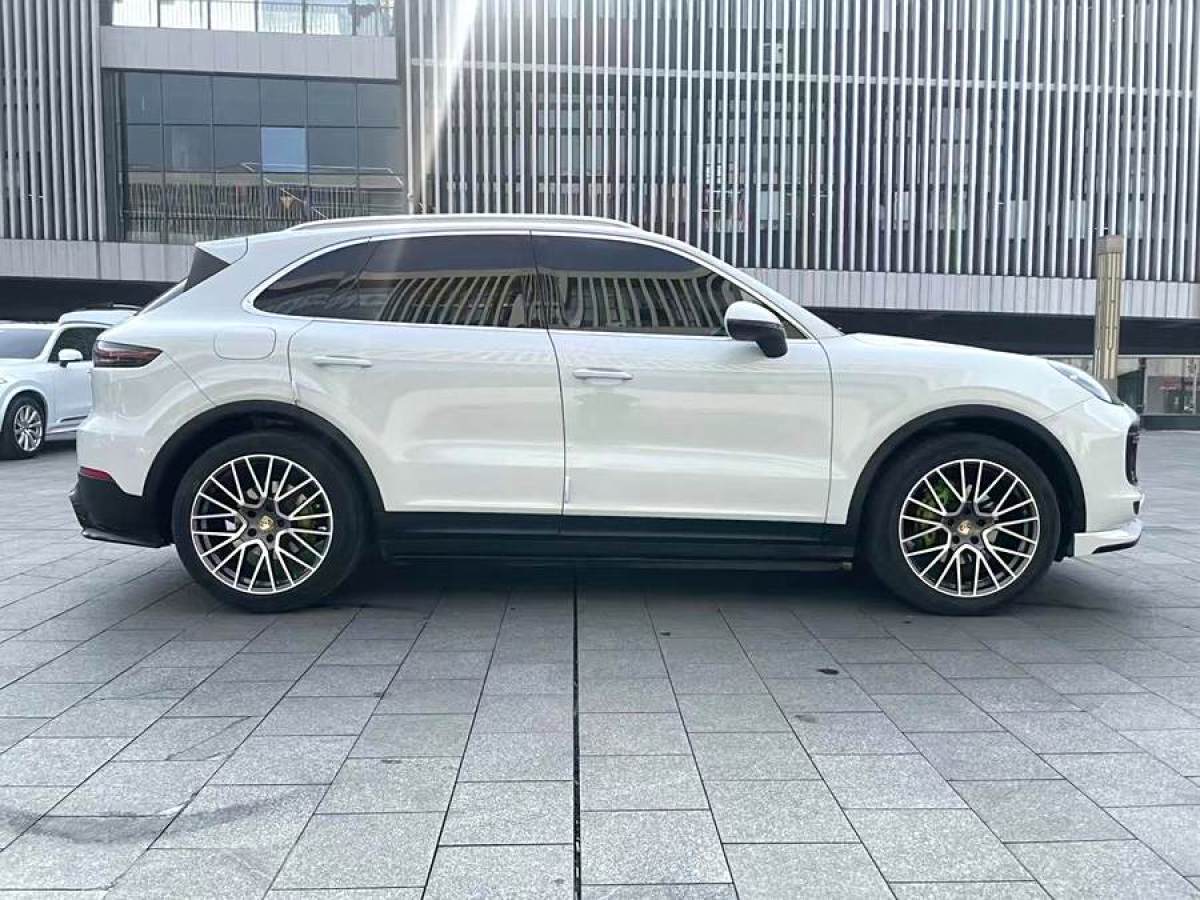 保時(shí)捷 Cayenne  2019款 Cayenne 3.0T圖片