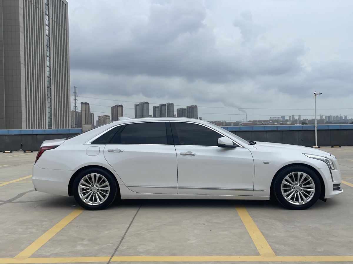 凱迪拉克 CT6  2017款 28T 豪華型圖片