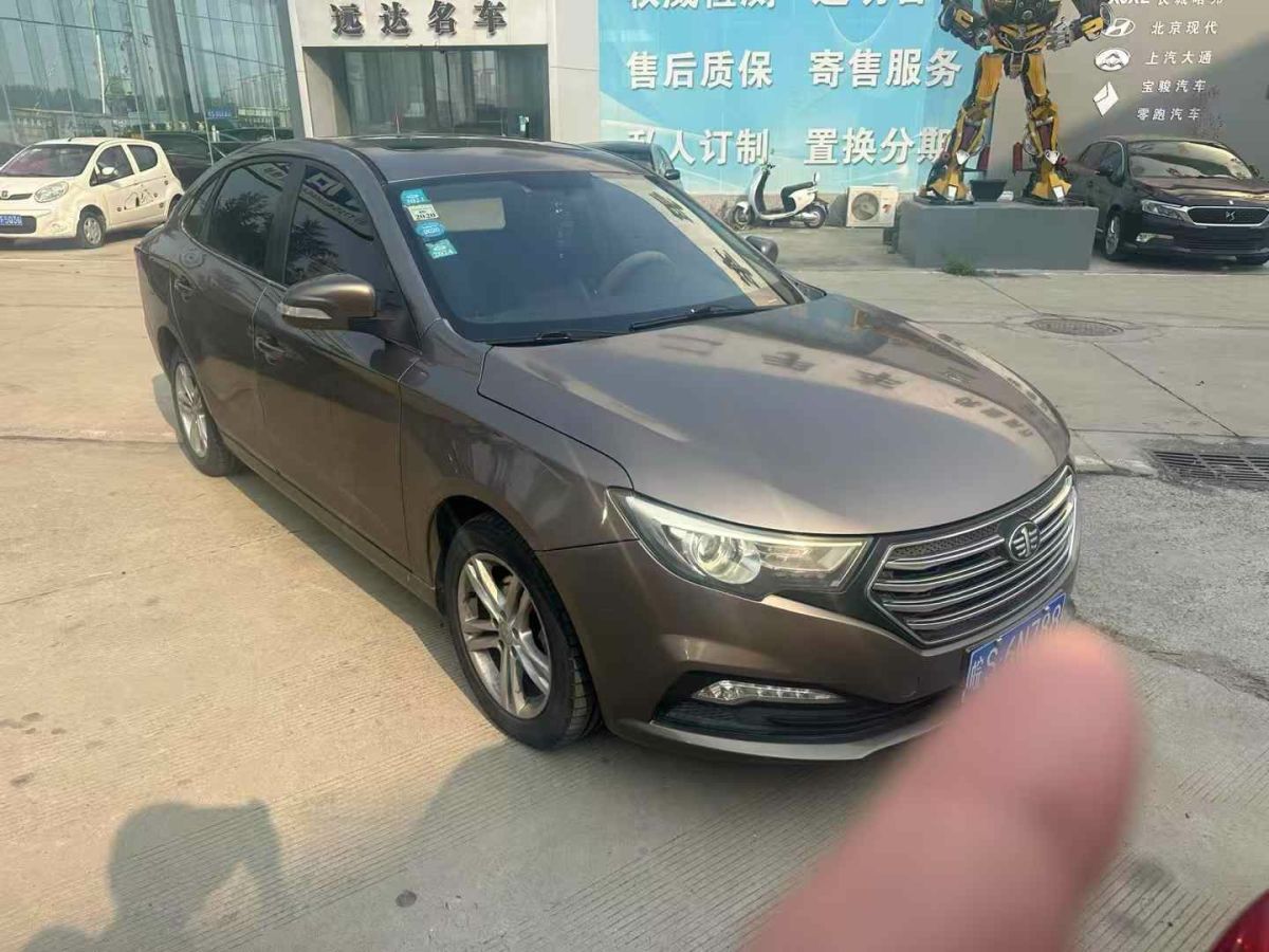 奔騰 B30 圖片