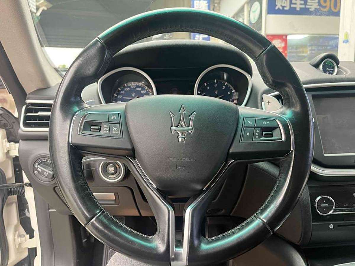 瑪莎拉蒂 Ghibli  2014款 3.0T 標(biāo)準(zhǔn)版圖片