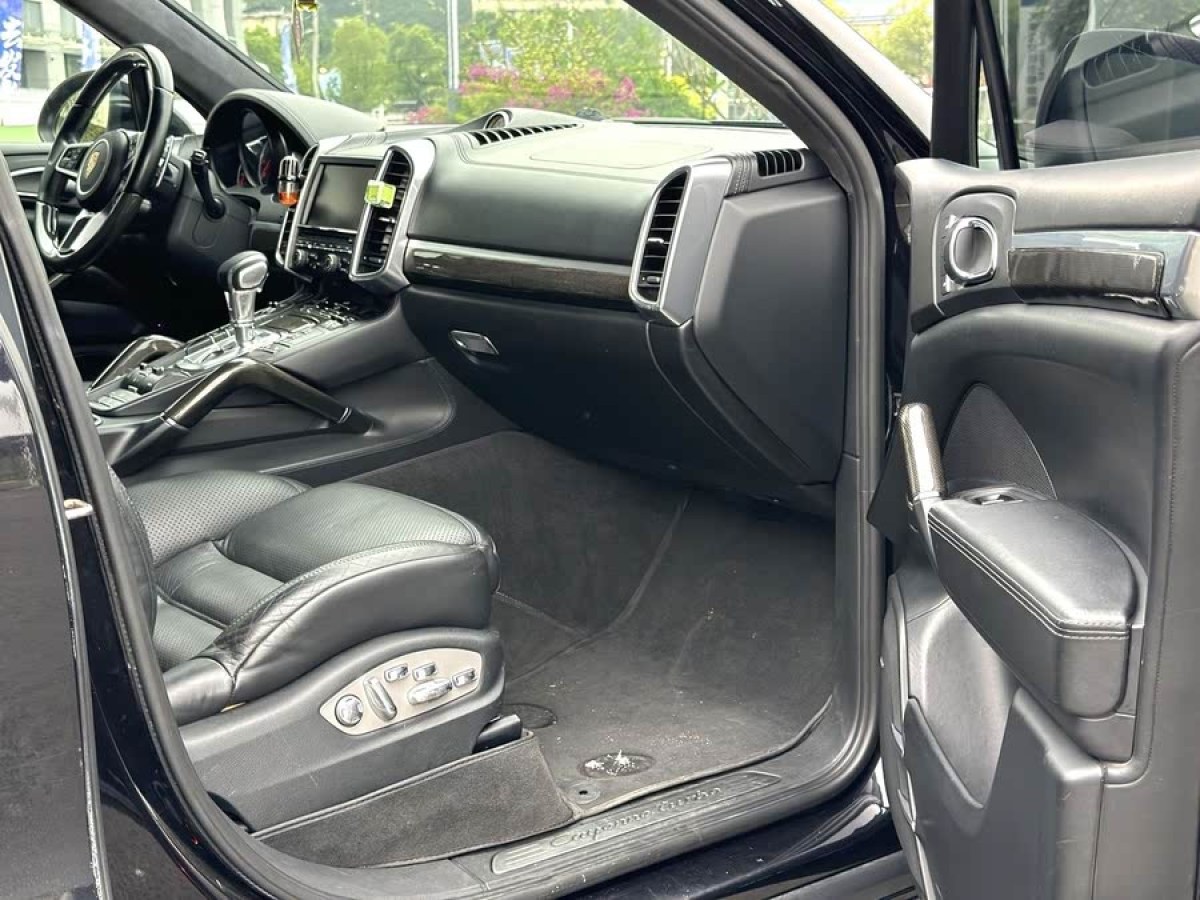 保時捷 Cayenne  2011款 Cayenne Turbo 4.8T圖片
