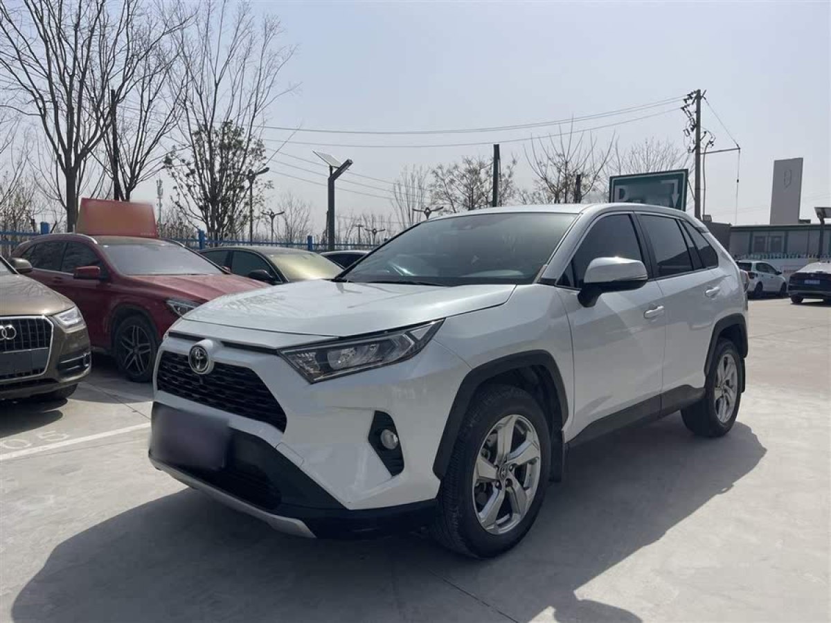 2022年5月豐田 RAV4榮放  2022款 2.0L CVT兩驅(qū)風(fēng)尚Plus版