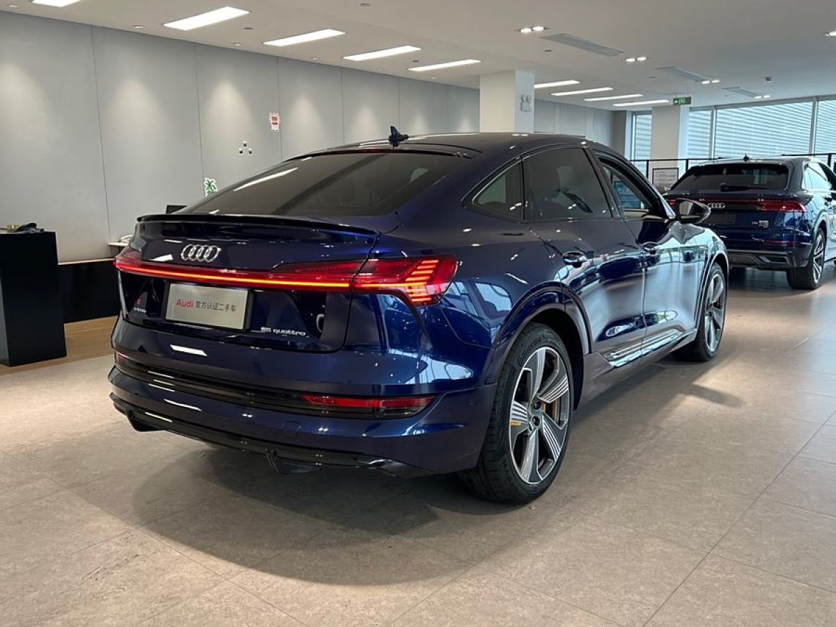 奧迪 奧迪e-tron  2021款 Sportback 55 quattro 豪華型圖片