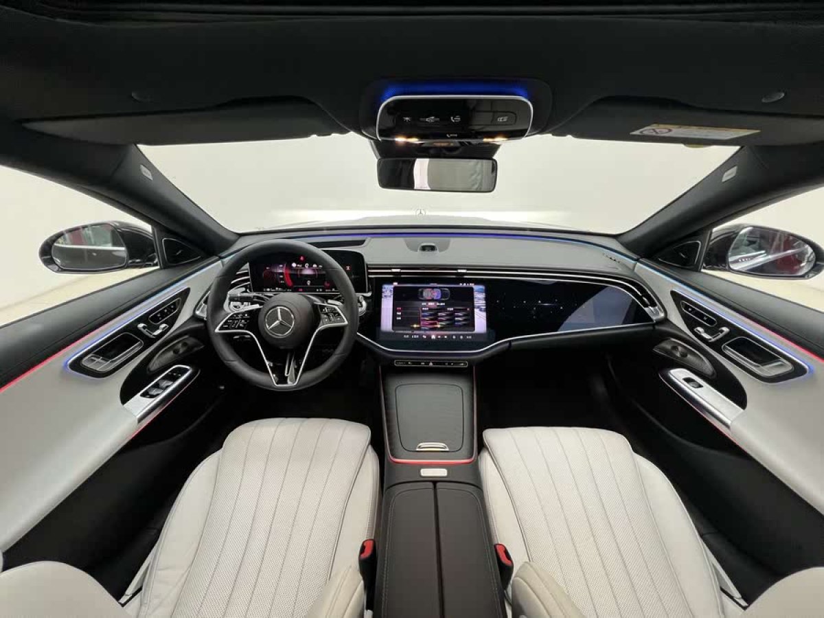 奔馳 奔馳E級(jí)  2024款 E 300 L 尊貴型圖片