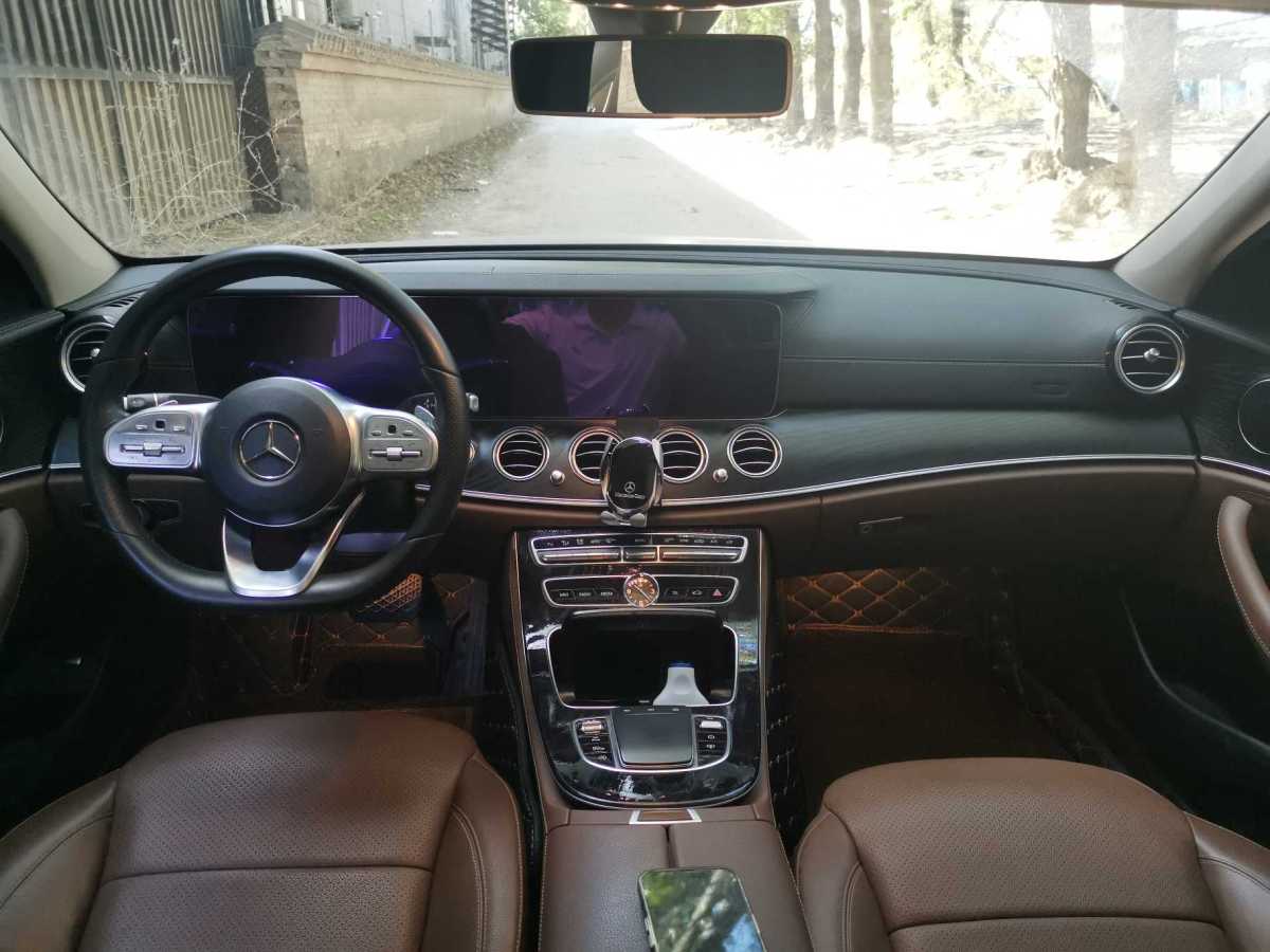 奔驰 奔驰E级  2018款 改款 E 300 L 运动豪华型图片