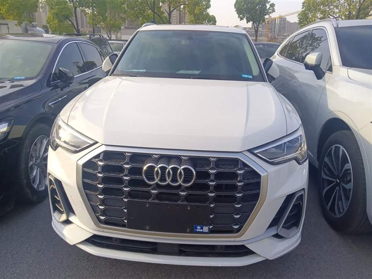 奧迪 奧迪Q3  2022款 40 TFSI 時(shí)尚動(dòng)感型圖片